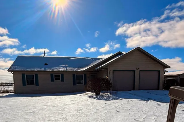$350,000 | 1633 Carlson Place, Watertown, WI 53094