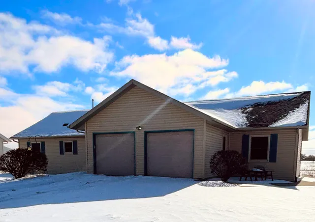 $350,000 | 1633 Carlson Place, Watertown, WI 53094