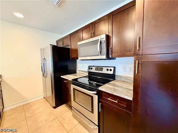 $1,525 | 503 Hancock Bridge Parkway, Cape Coral, FL 33990