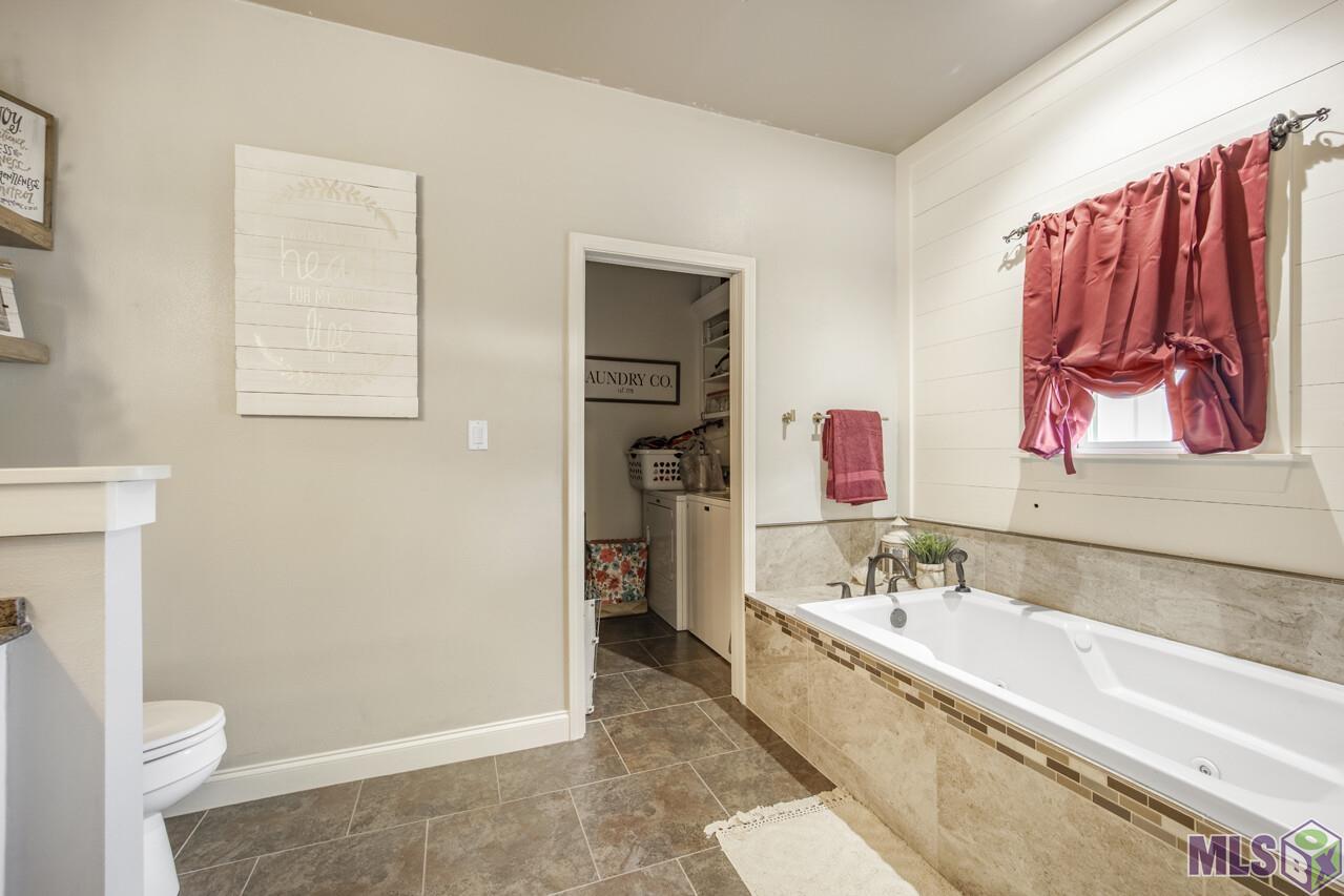 30249 Gill Road Albany, LA 70711 - Photo 18 of 26 Gallery Image 18