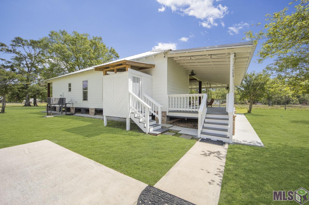 30249 Gill Road Albany, LA 70711 - Photo 4 of 26 Gallery Image 4