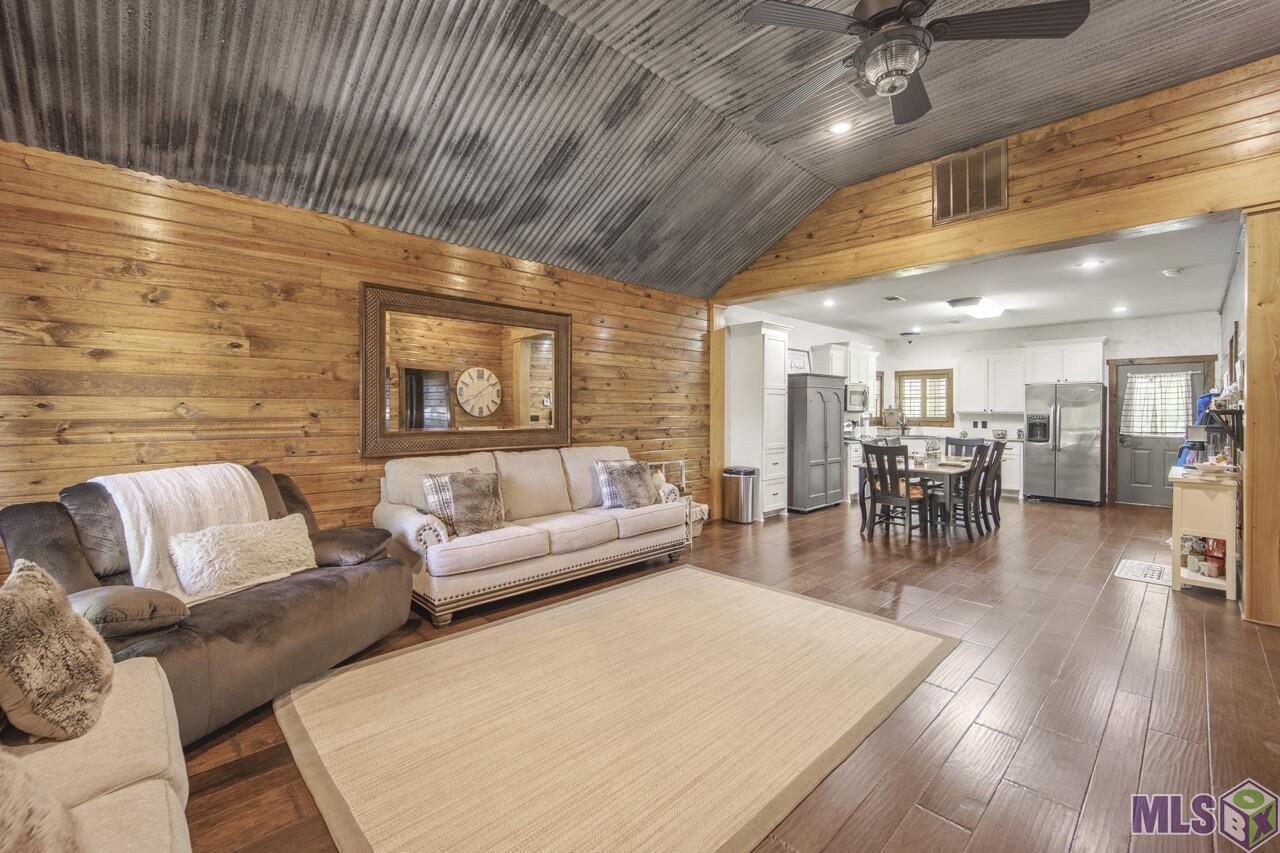 30249 Gill Road Albany, LA 70711 - Photo 9 of 26 Gallery Image 9