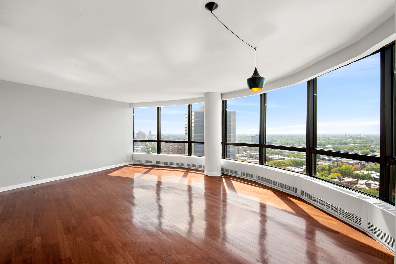 5415 North Sheridan Road, Unit 2111 Chicago, IL 60640 - Photo 2 of 12