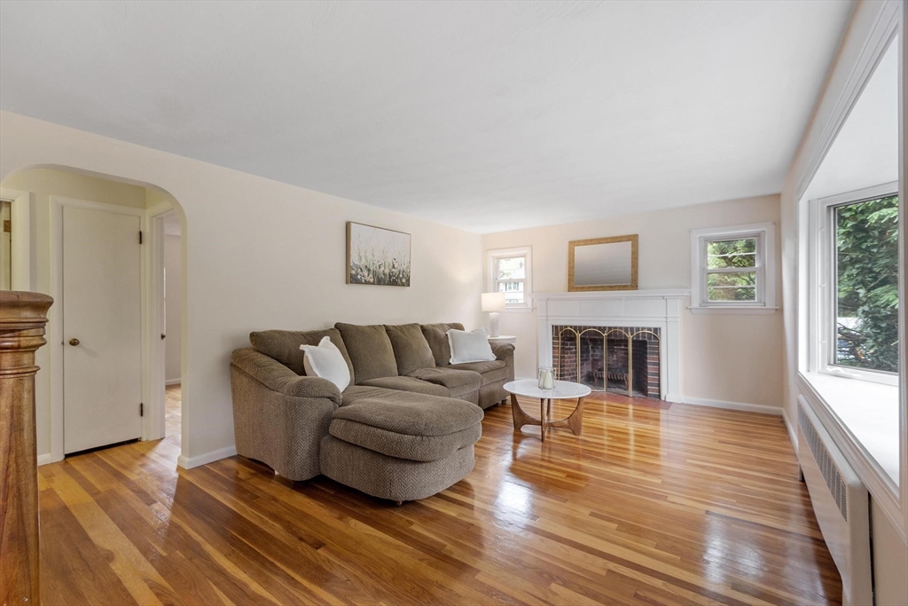 12 Hunt Road Bedford, MA 01730 - Photo 5 of 30
