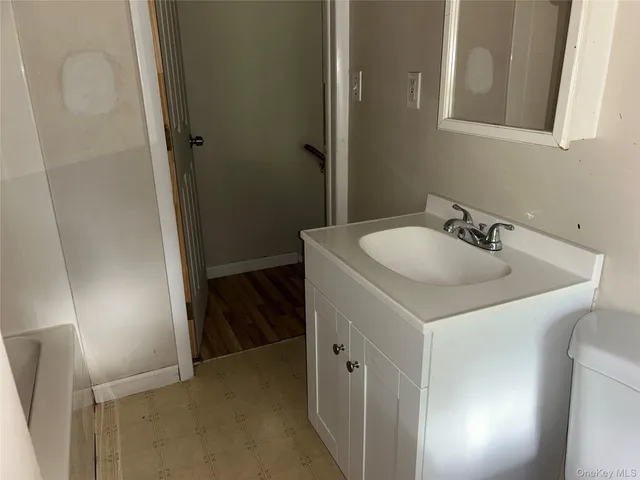 $1,500 | 69 Academy Street, Unit F, Poughkeepsie, NY 12601