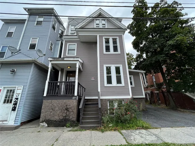 $1,500 | 69 Academy Street, Unit F, Poughkeepsie, NY 12601