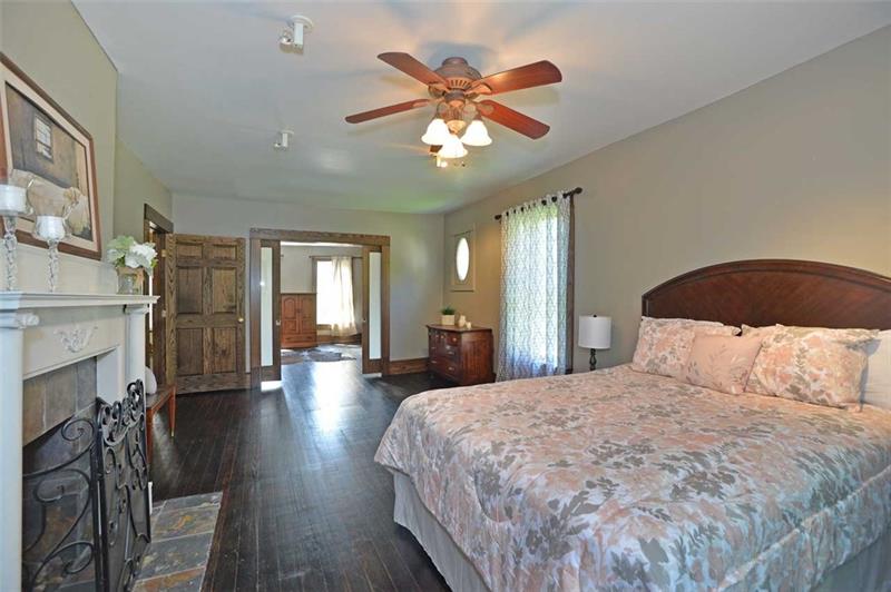 211 Puritan Road Carnegie, PA 15106 - Photo 13 of 25 Gallery Image 13