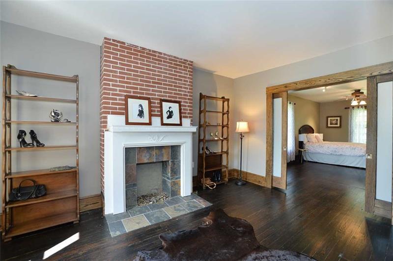 211 Puritan Road Carnegie, PA 15106 - Photo 14 of 25 Gallery Image 14