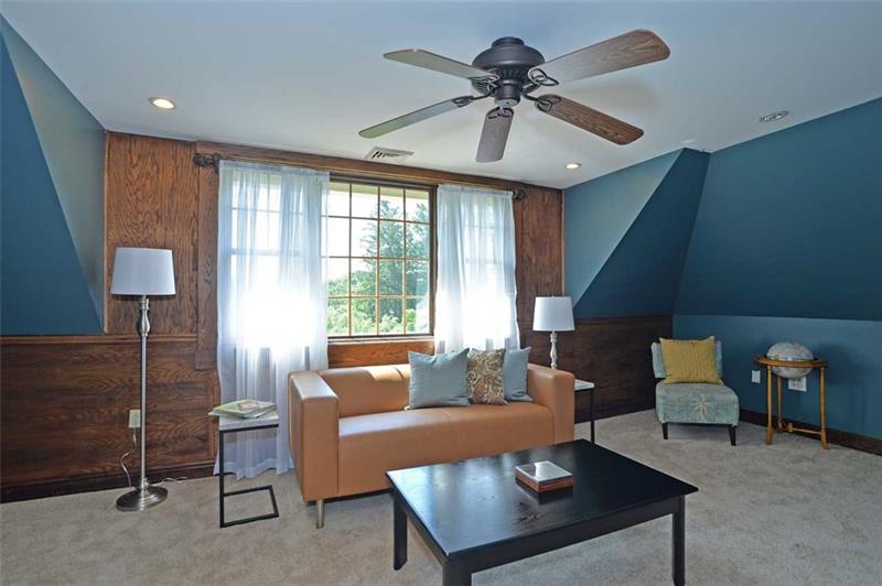 211 Puritan Road Carnegie, PA 15106 - Photo 19 of 25 Gallery Image 19
