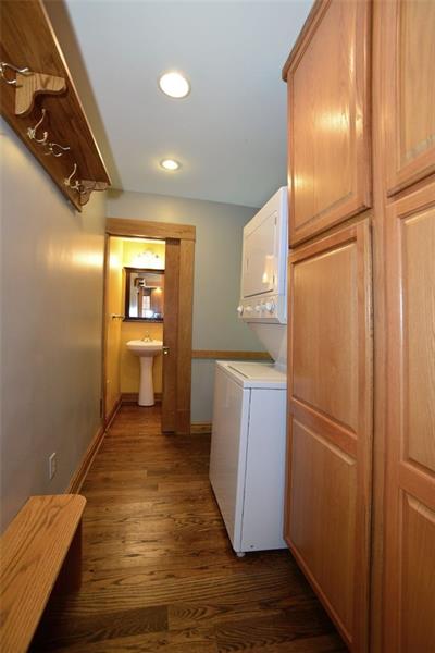 211 Puritan Road Carnegie, PA 15106 - Photo 9 of 25 Gallery Image 9