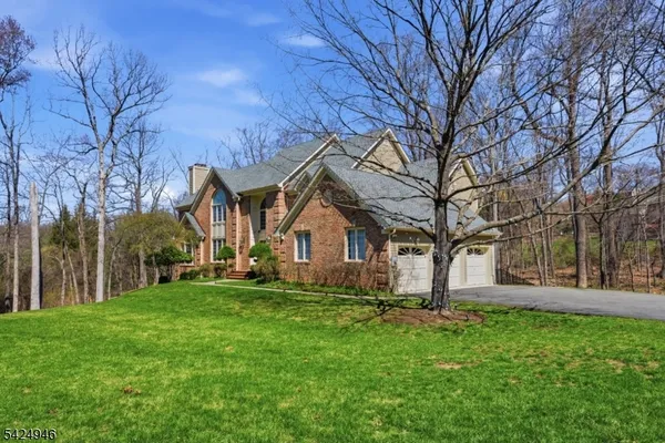 $7,000 | 11 Rosewood Lane, Denville, NJ 07834