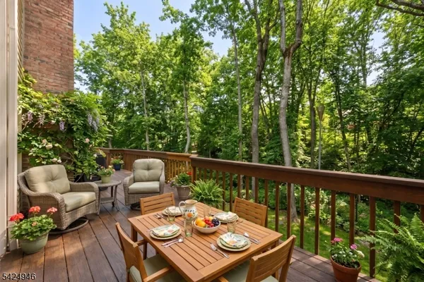 $7,000 | 11 Rosewood Lane, Denville, NJ 07834
