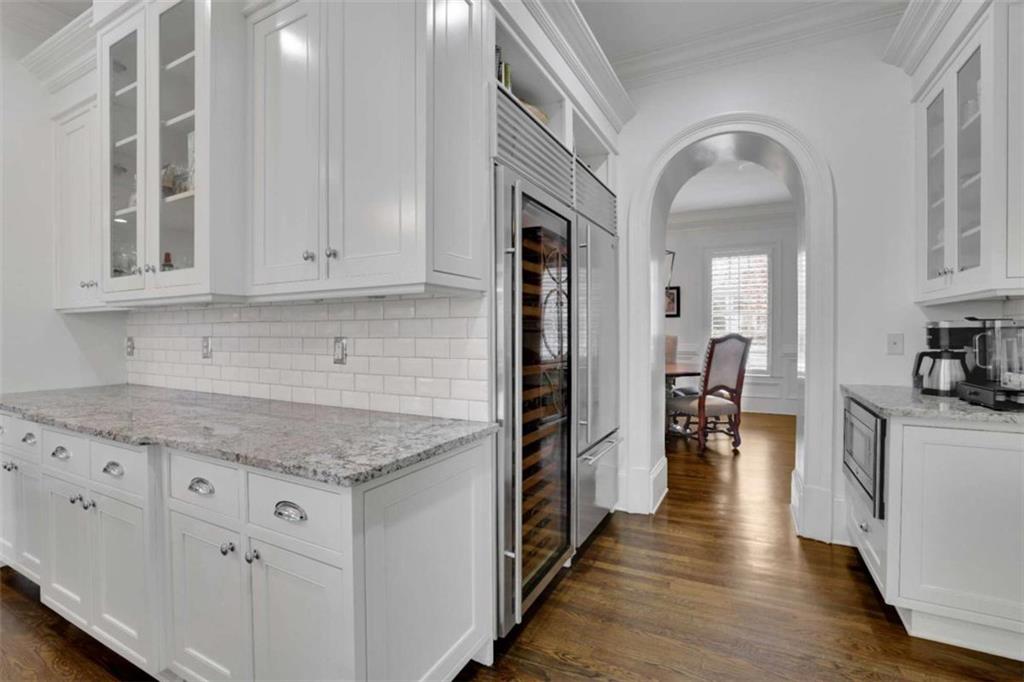 4084 Peachtree Dunwoody Road Atlanta, GA 30342 - Photo 13 of 47