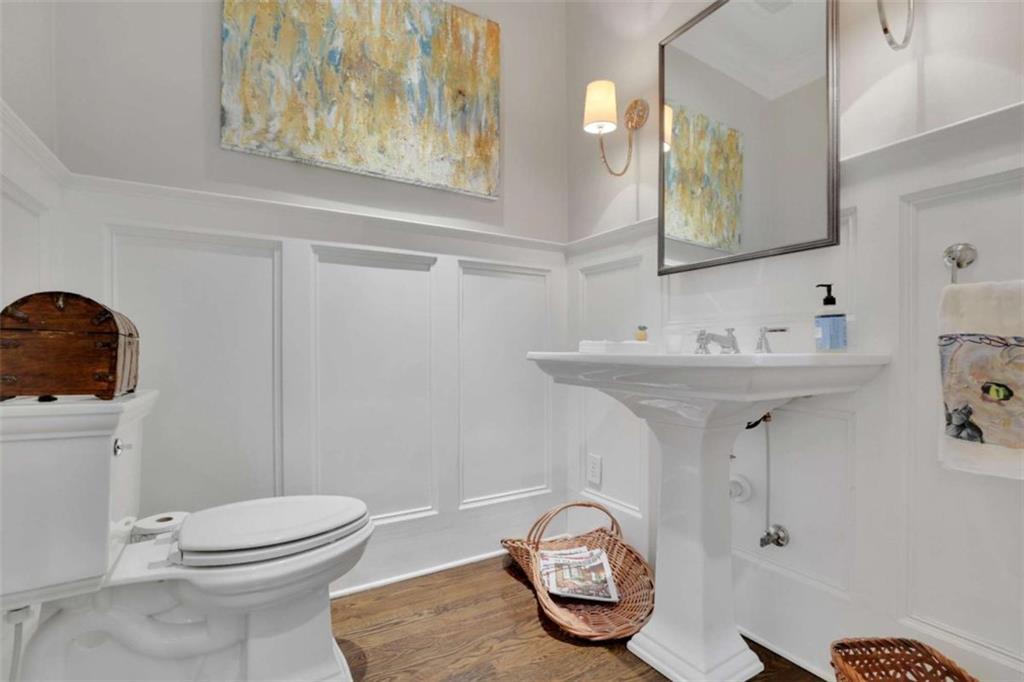 4084 Peachtree Dunwoody Road Atlanta, GA 30342 - Photo 20 of 47