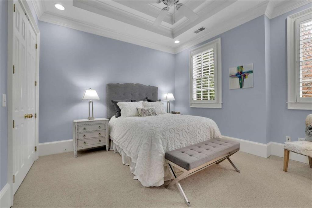 4084 Peachtree Dunwoody Road Atlanta, GA 30342 - Photo 29 of 47