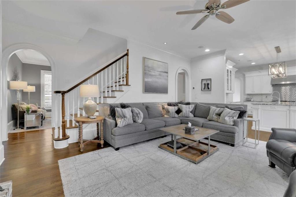 4084 Peachtree Dunwoody Road Atlanta, GA 30342 - Photo 4 of 47