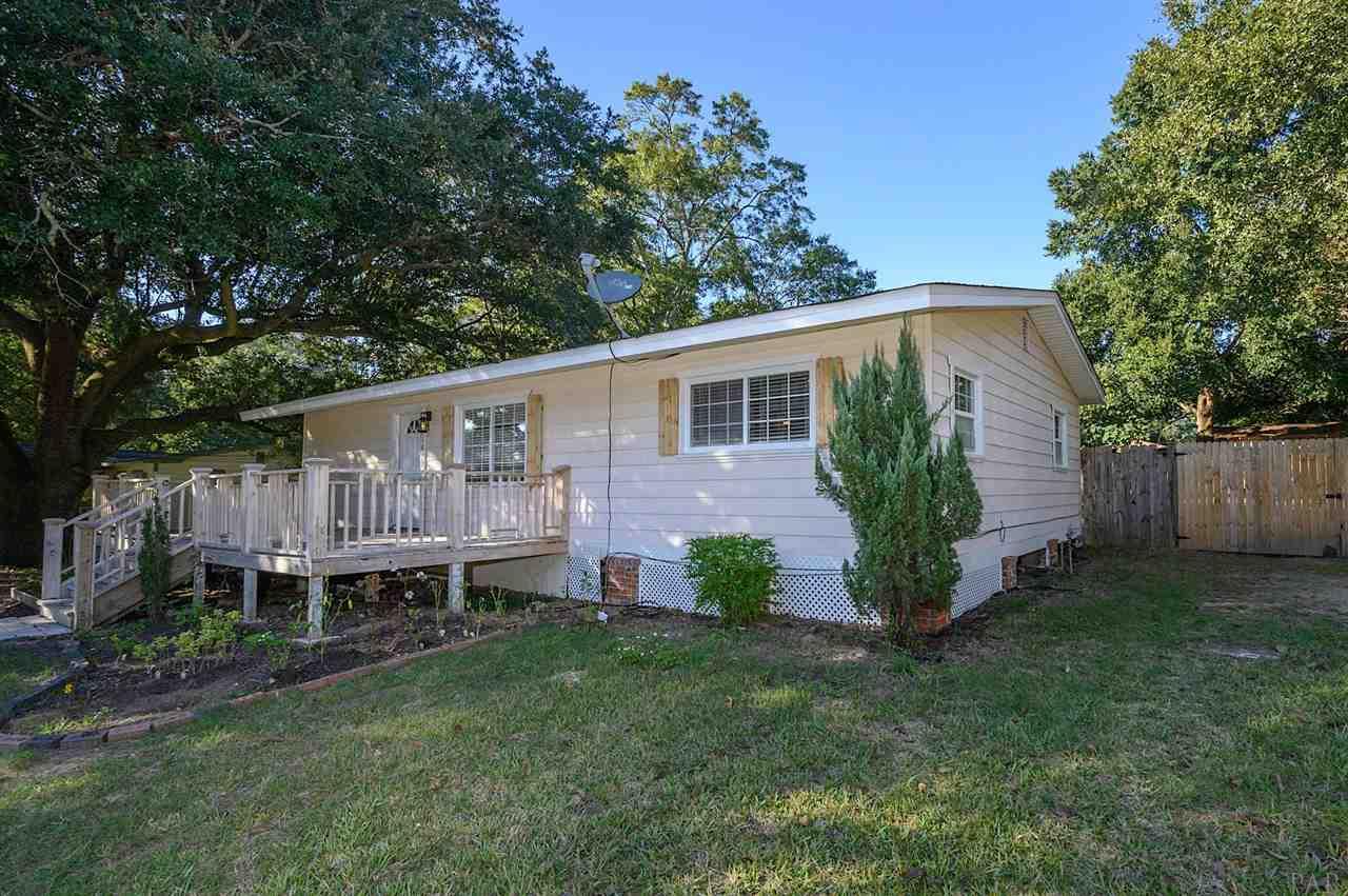 4116 Riddle Street Pace, FL 32571 - Photo 2 of 17