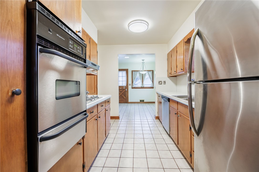 138 Wilsonia Road Rochester, NY 14609 - Photo 18 of 33