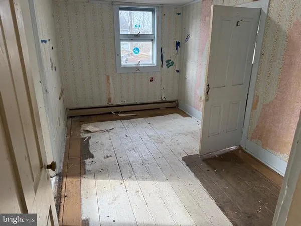 a view of a bathroom