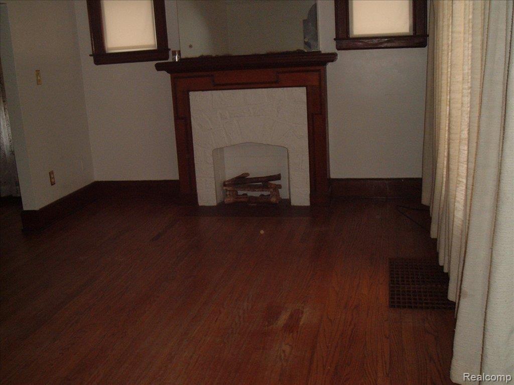 18600 Ruth Street Melvindale, MI 48122 - Photo 4 of 24 lr