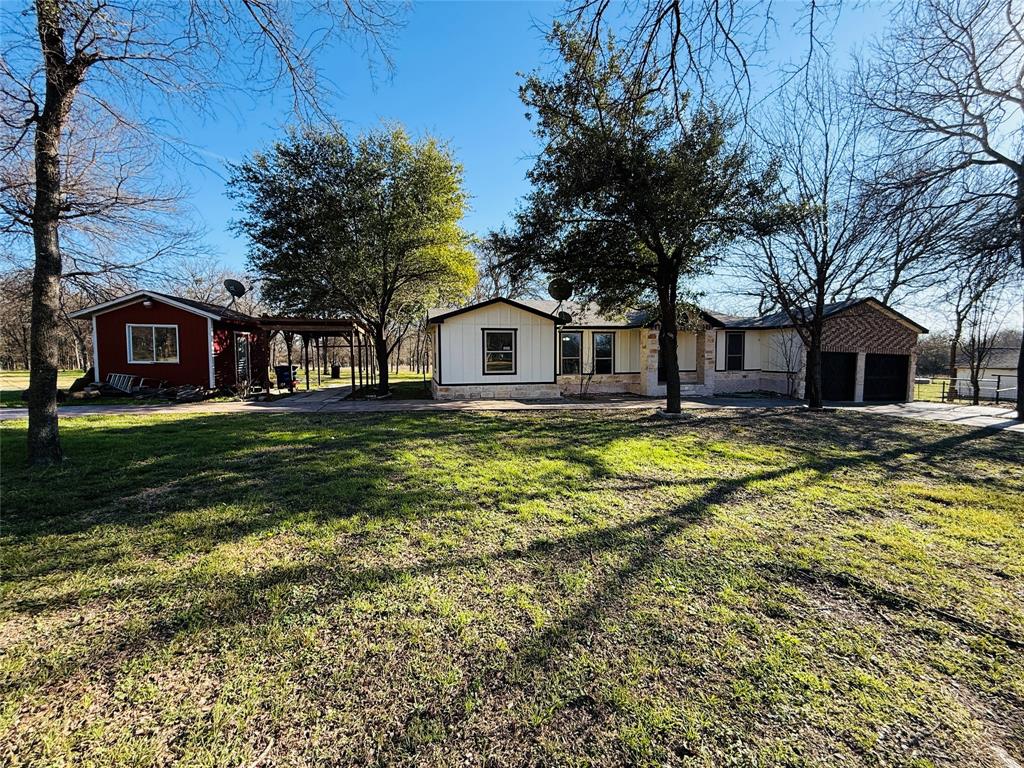 529 Northwest Private Road 147 Rice, TX 75155 - Photo 2 of 20