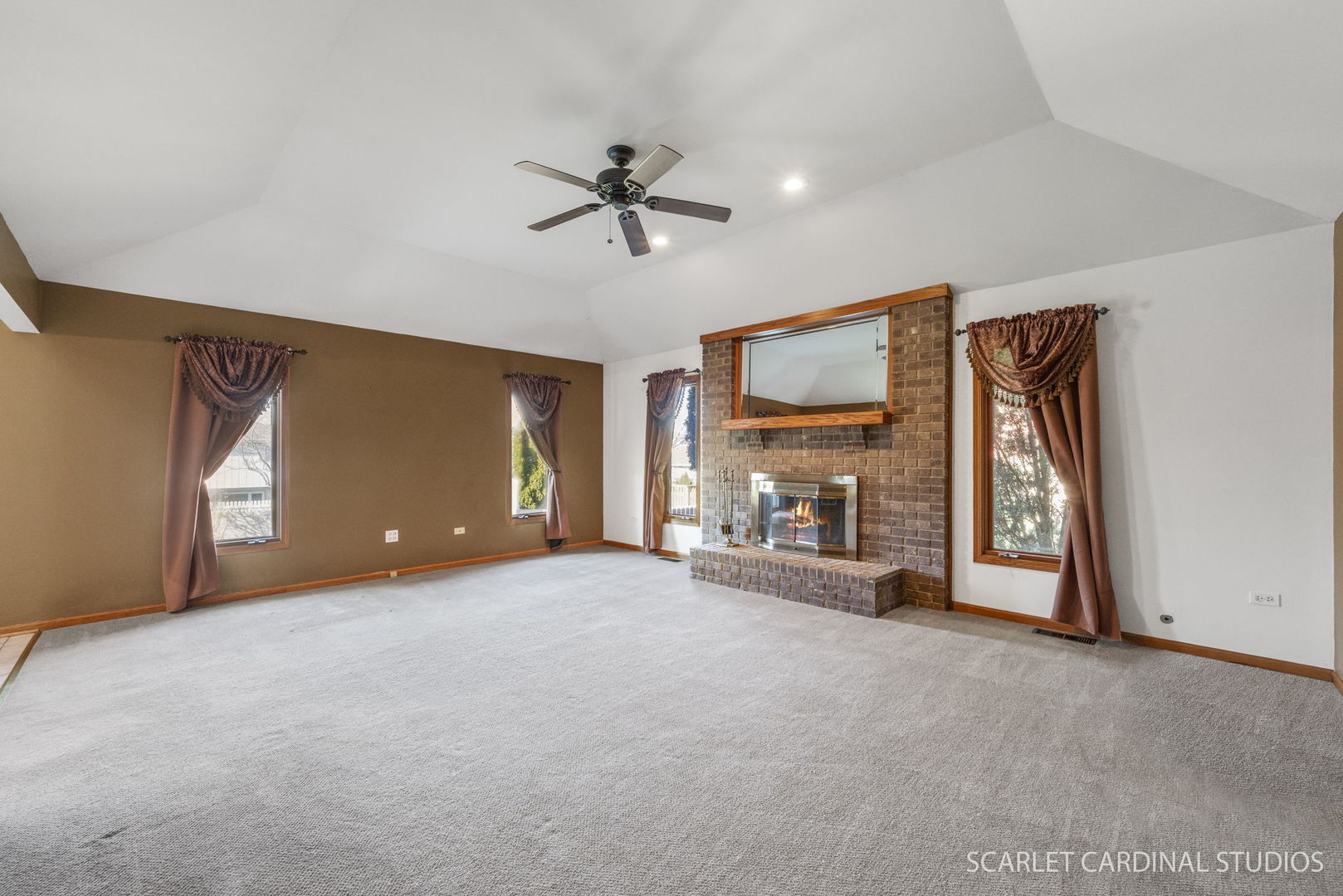 20428 South Grand Prairie Lane Frankfort, IL 60423 - Photo 12 of 29 a view of a livingroom with a fireplace