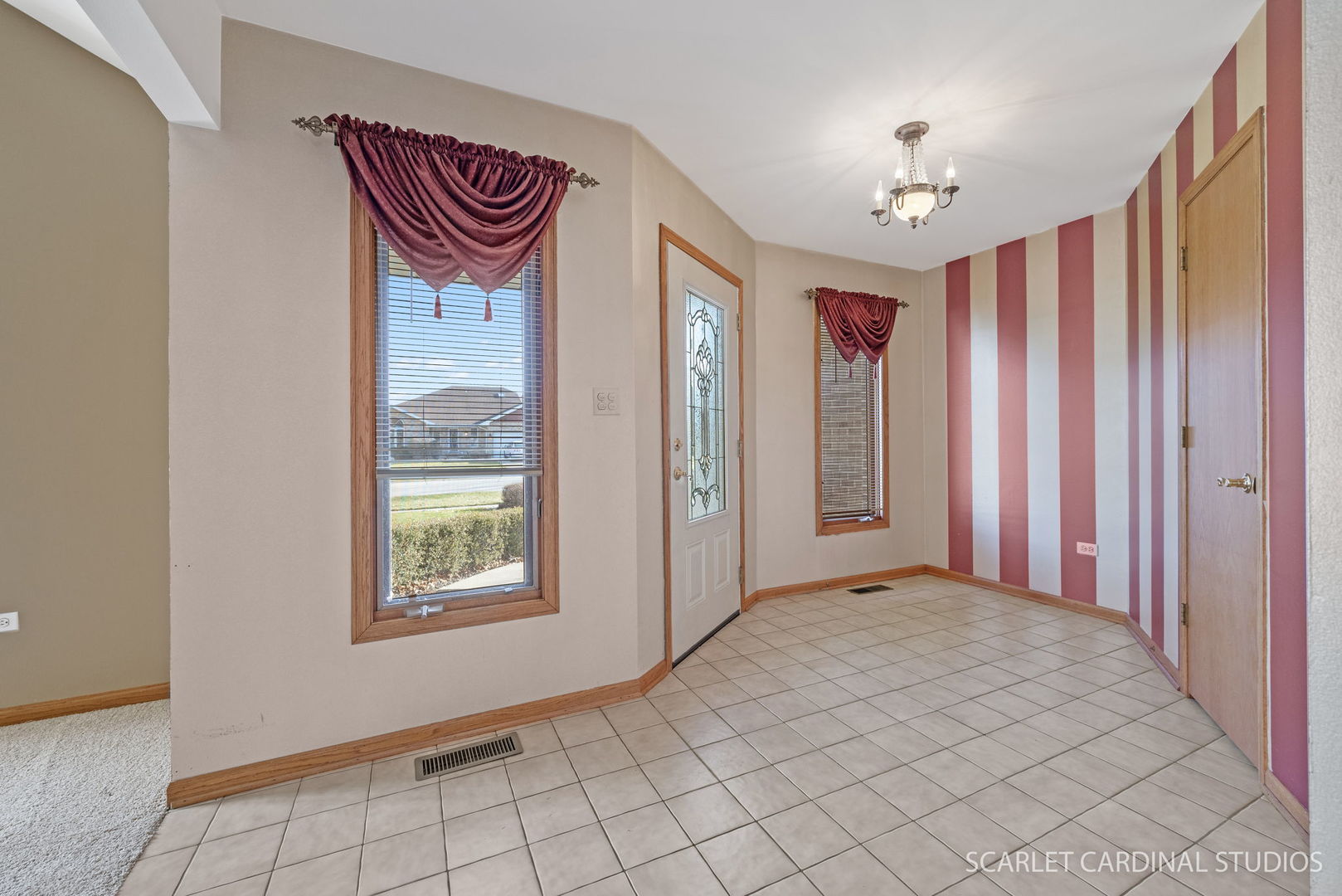 20428 South Grand Prairie Lane Frankfort, IL 60423 - Photo 2 of 29 a view of a room with window and chandelier