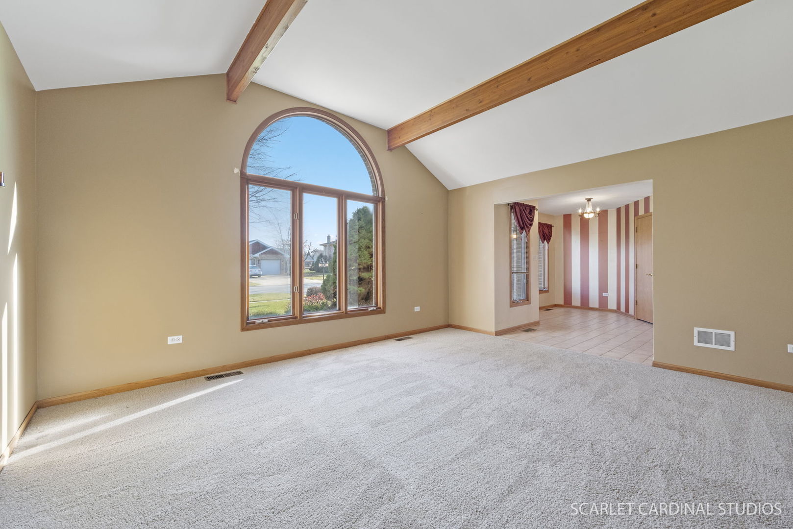 20428 South Grand Prairie Lane Frankfort, IL 60423 - Photo 3 of 29 a view of an empty room with a window