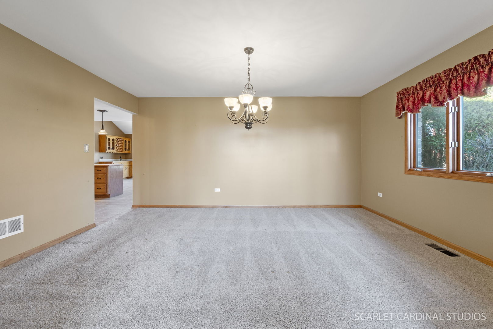 20428 South Grand Prairie Lane Frankfort, IL 60423 - Photo 6 of 29 a view of an empty room with window