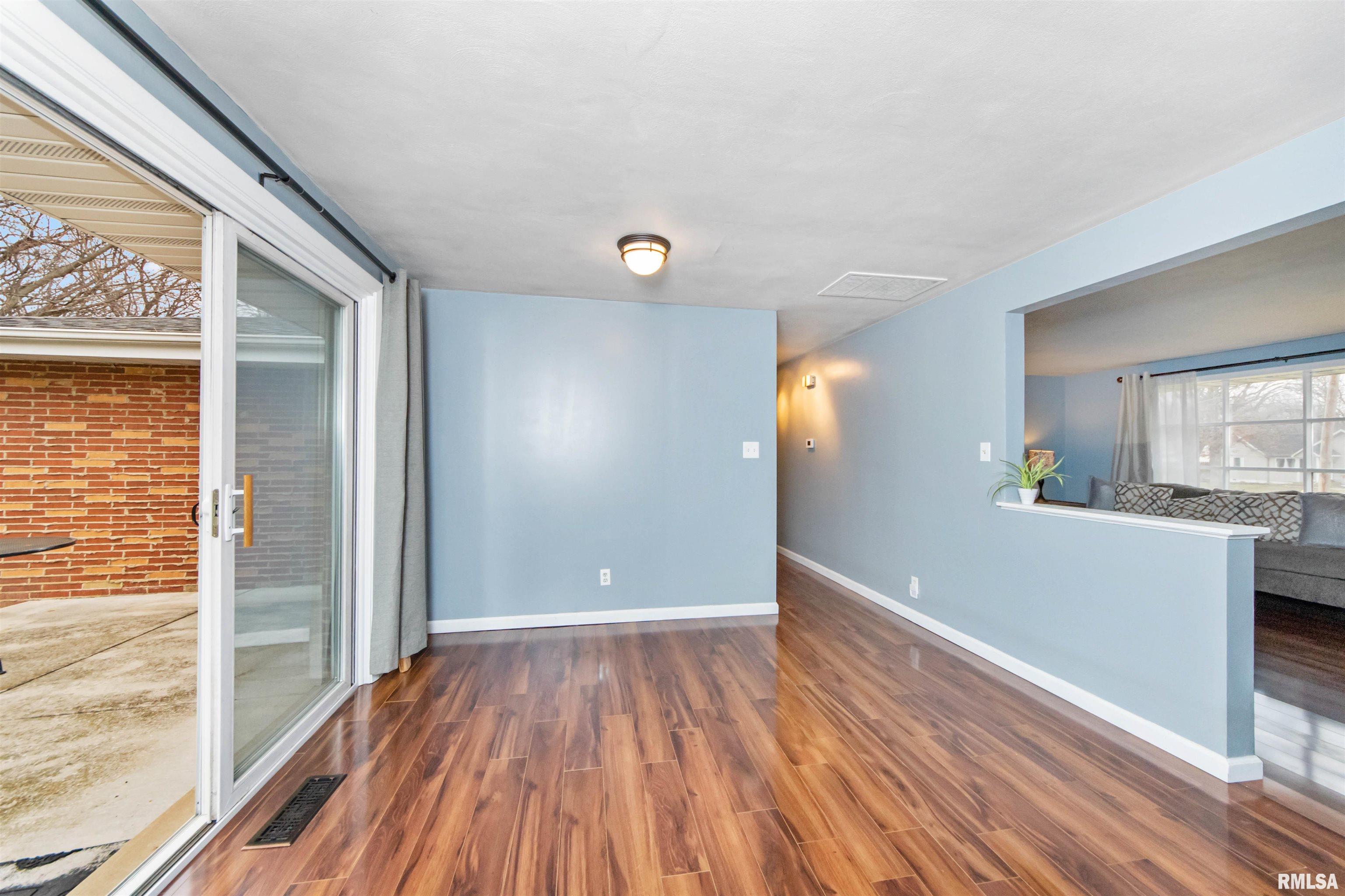 1806 Springfield Road East Peoria, IL 61611 - Photo 12 of 40 Gallery Image 12