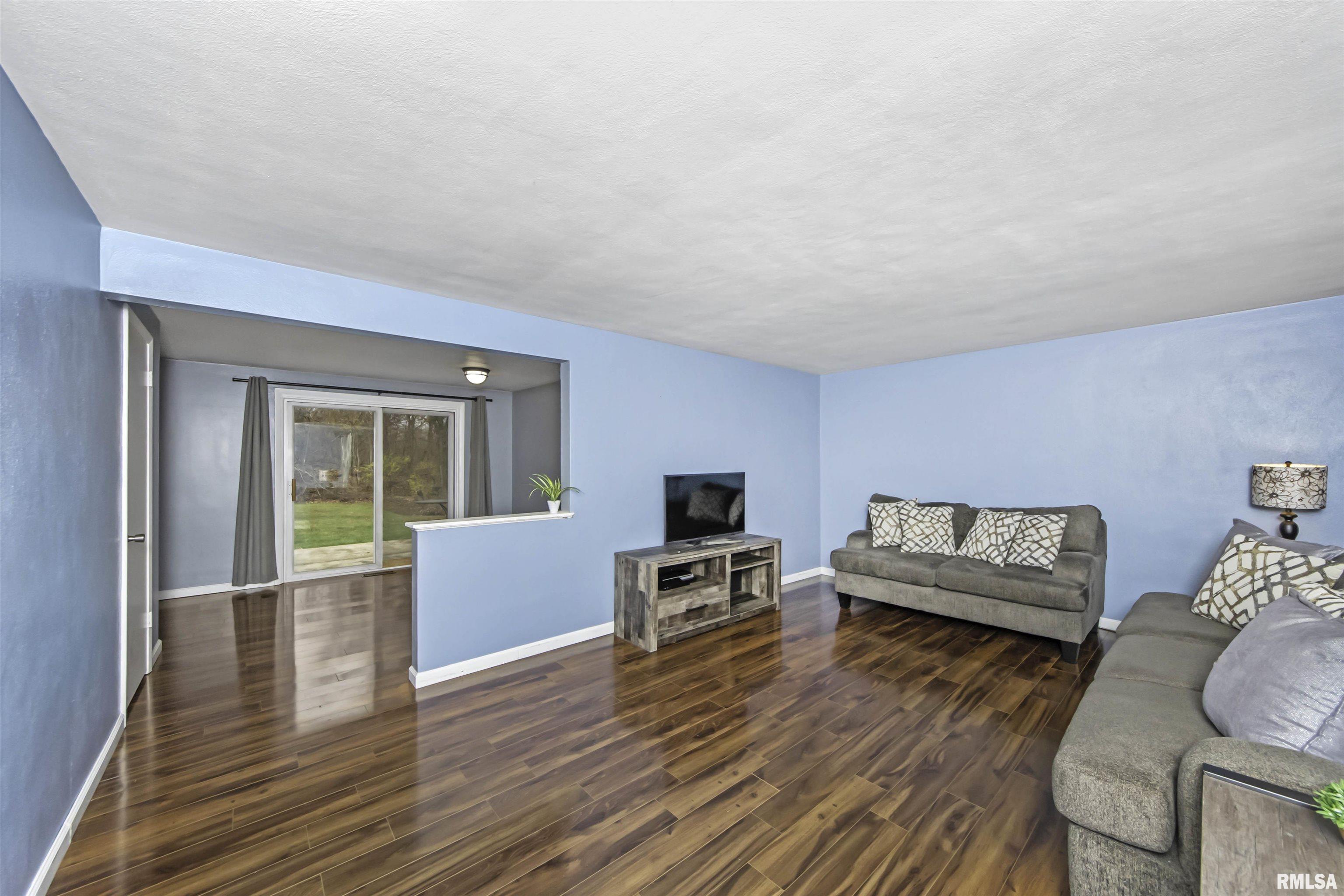 1806 Springfield Road East Peoria, IL 61611 - Photo 8 of 40 Gallery Image 8