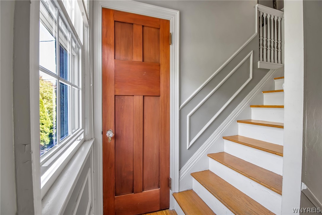 110 Beard Avenue Buffalo, NY 14214 - Photo 36 of 50