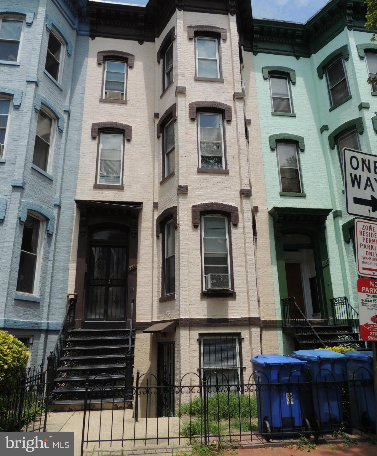 Exterior (Front)