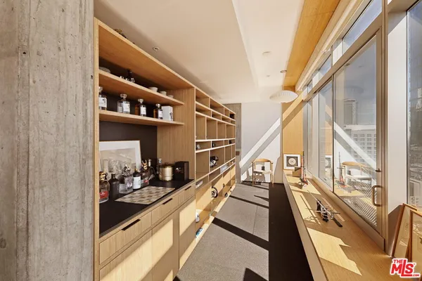 $1,128,000 | 1155 South Grand Avenue, Unit 2107, Los Angeles, CA 90015