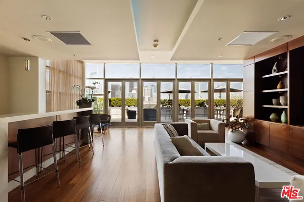 $1,128,000 | 1155 South Grand Avenue, Unit 2107, Los Angeles, CA 90015