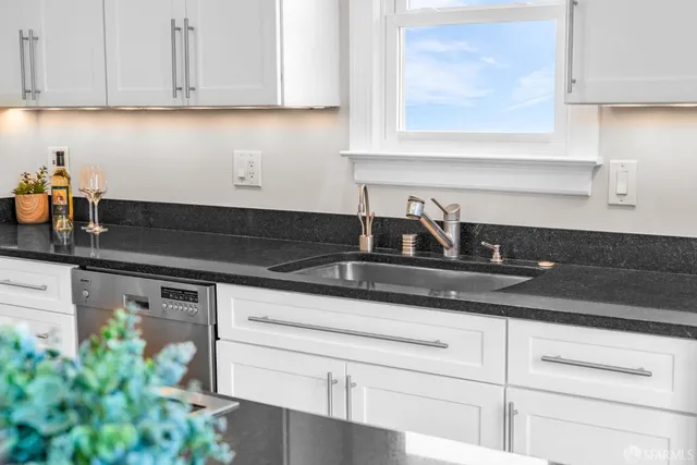 $1,695,000 | 311 Lakeshore Drive, San Francisco, CA 94132