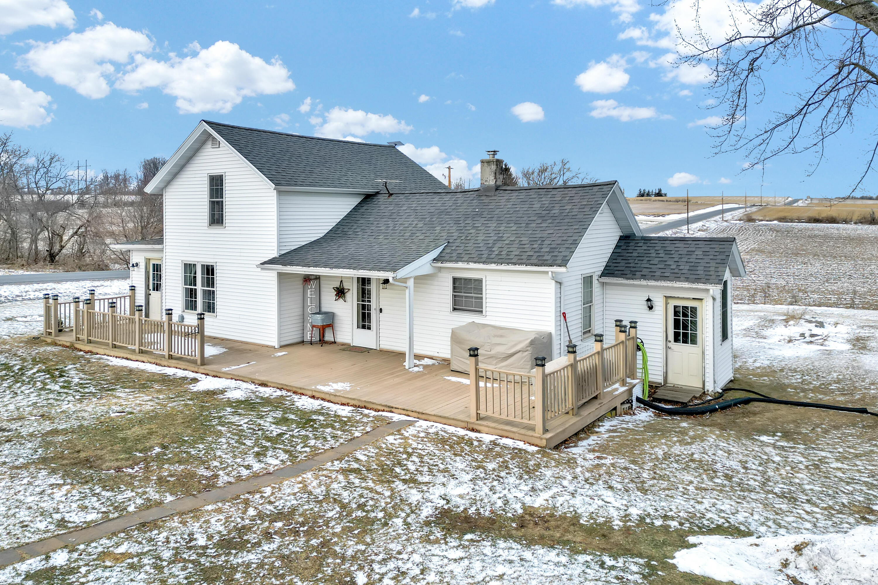 N3429 Highview Road Lyndon, WI 53011 - Photo 14 of 22 Charming Farmhouse!