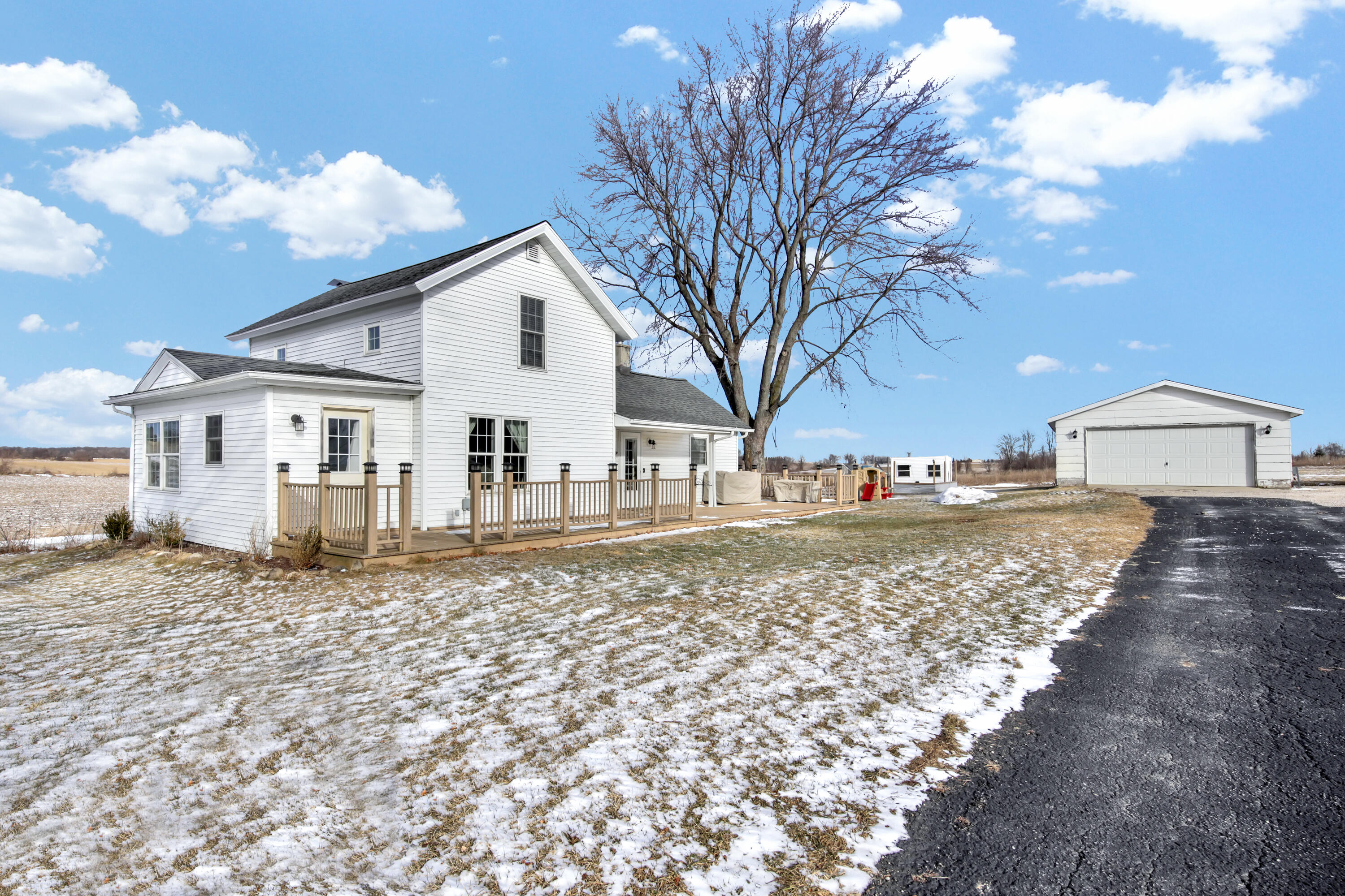 N3429 Highview Road Lyndon, WI 53011 - Photo 22 of 22 Home and Garage