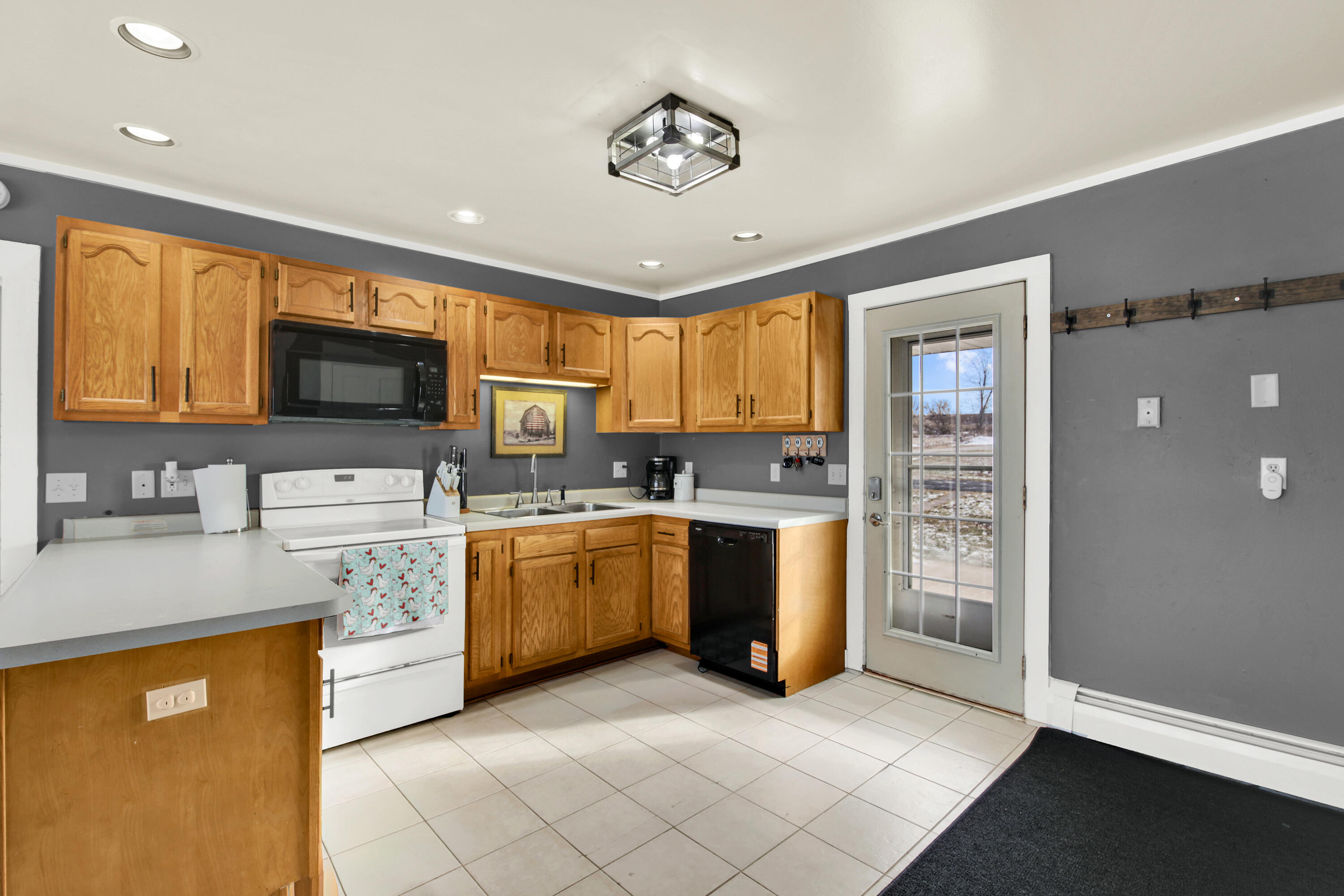 N3429 Highview Road Lyndon, WI 53011 - Photo 4 of 22 Updated Kitchen