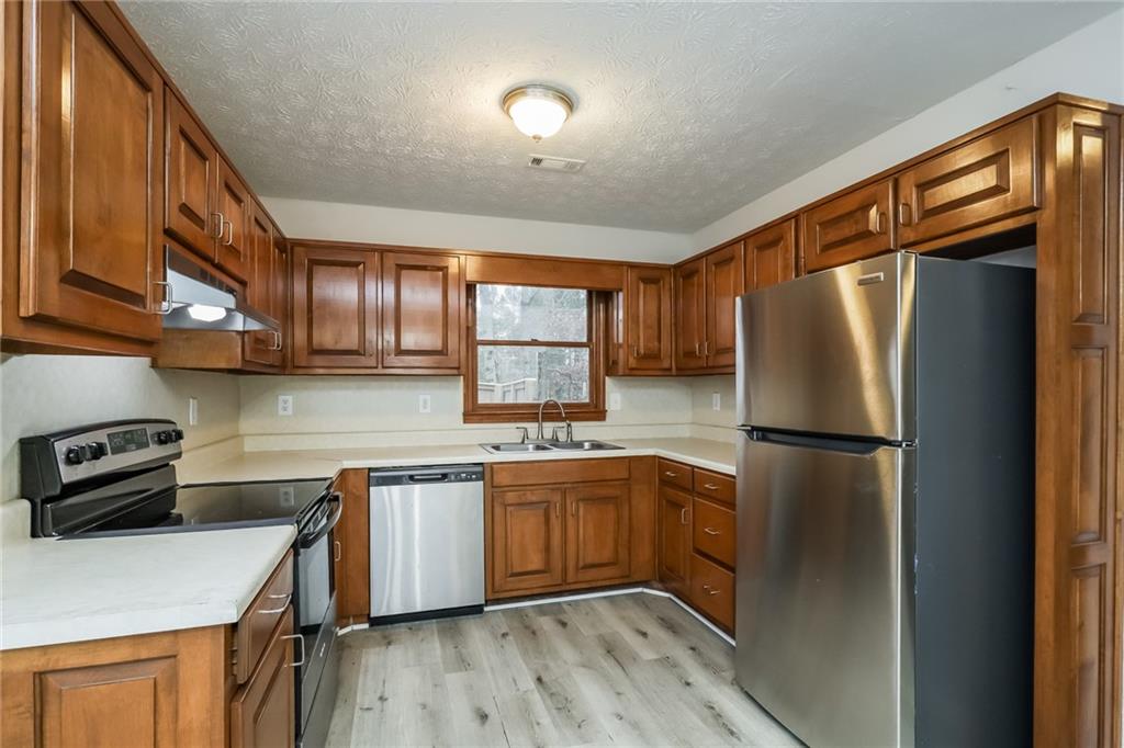 160 Princeton Way Covington, GA 30016 - Photo 9 of 25