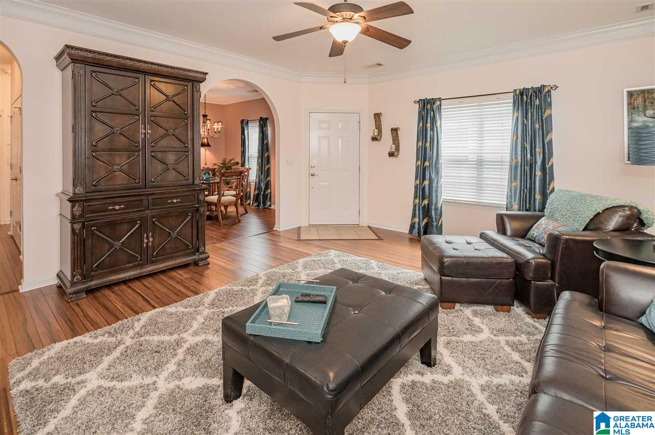 153 Highview Cove Pelham, AL 35124 - Photo 7 of 39