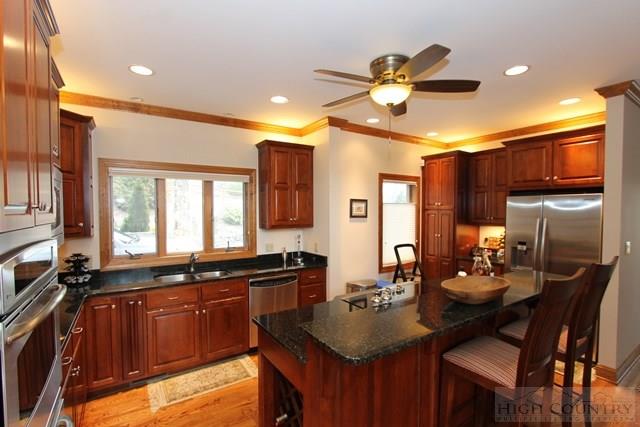 442 Boone Coffey Trail Boone, NC 28607 - Photo 4 of 34 Gallery Image 4