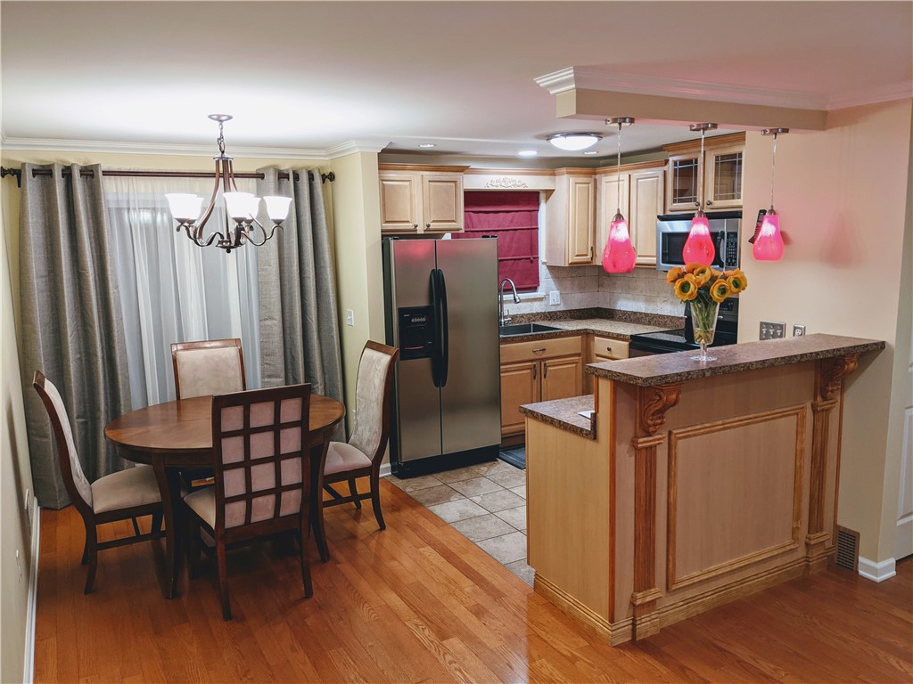 78 Fox Run Gates, NY 14606 - Photo 5 of 42