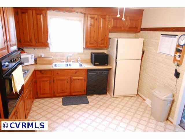 9503 Fordson Road Richmond, VA 23229 - Photo 3 of 9 Agent Photo