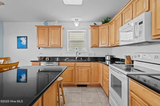 $1,100,000 | 1101 Fort Fisher Boulevard North, Unit 3 & 4, Kure Beach, NC 28428