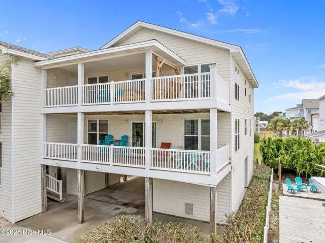 $1,100,000 | 1101 Fort Fisher Boulevard North, Unit 3 & 4, Kure Beach, NC 28428