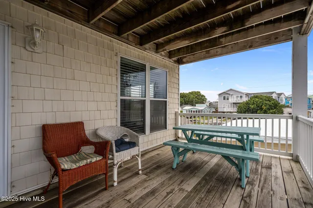 $1,100,000 | 1101 Fort Fisher Boulevard North, Unit 3 & 4, Kure Beach, NC 28428