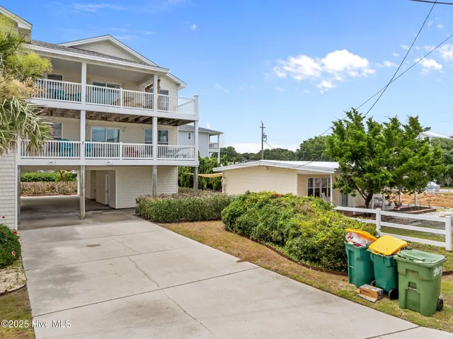 $1,100,000 | 1101 Fort Fisher Boulevard North, Unit 3 & 4, Kure Beach, NC 28428