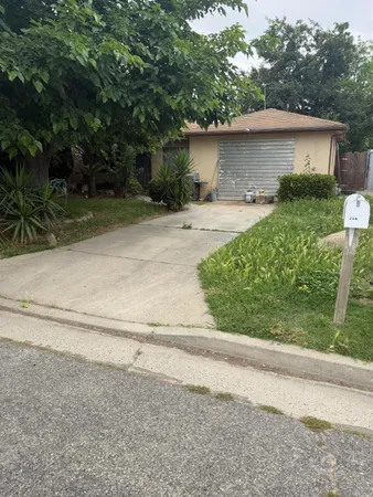 $189,000 | 220 Park Street, Madera, CA 93637