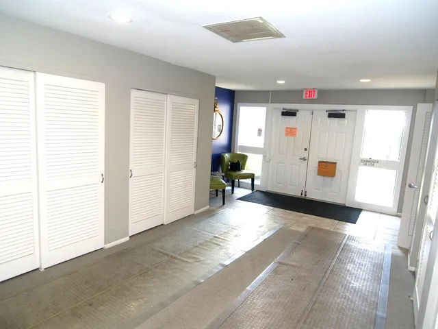 $114,900 | 9002 West Lisbon Avenue, Unit 208, Milwaukee, WI 53222